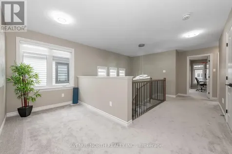 707 Moonflower Crescent Ottawa ON K1T 0X8