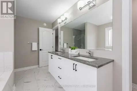707 Moonflower Crescent Ottawa ON K1T 0X8