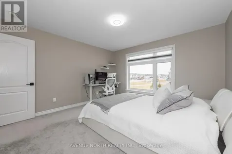 707 Moonflower Crescent Ottawa ON K1T 0X8