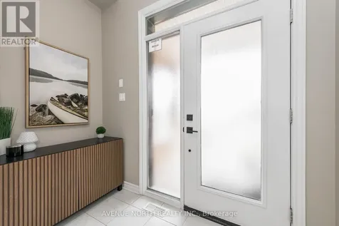 707 Moonflower Crescent Ottawa ON K1T 0X8