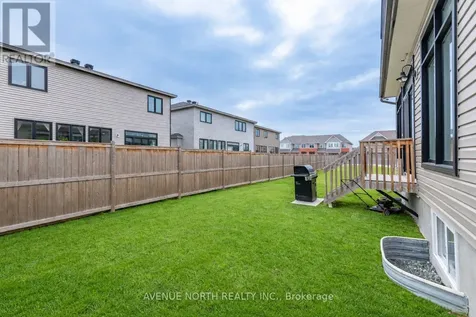 707 Moonflower Crescent Ottawa ON K1T 0X8