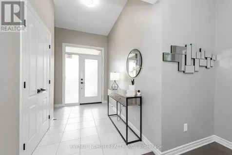 707 Moonflower Crescent Ottawa ON K1T 0X8