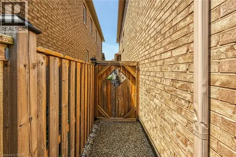 78 Chaumont Drive Stoney Creek ON L8J 0J8