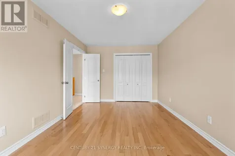 430 Foxhall Way Ottawa ON K2M 0G1
