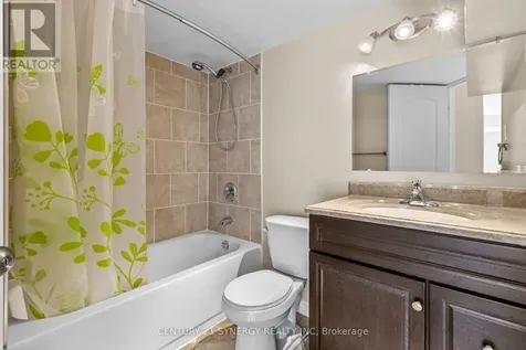 430 Foxhall Way Ottawa ON K2M 0G1