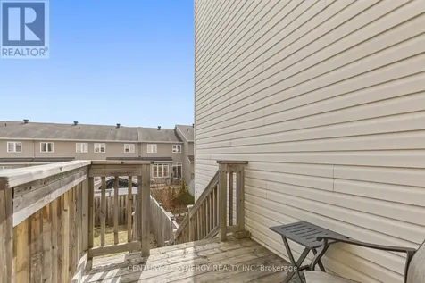 430 Foxhall Way Ottawa ON K2M 0G1