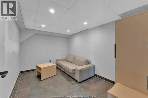 1501 Howard Avenue Windsor ON N8X 3T5