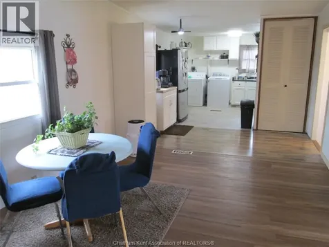 30 Regency Drive Chatham ON N7L 4E8