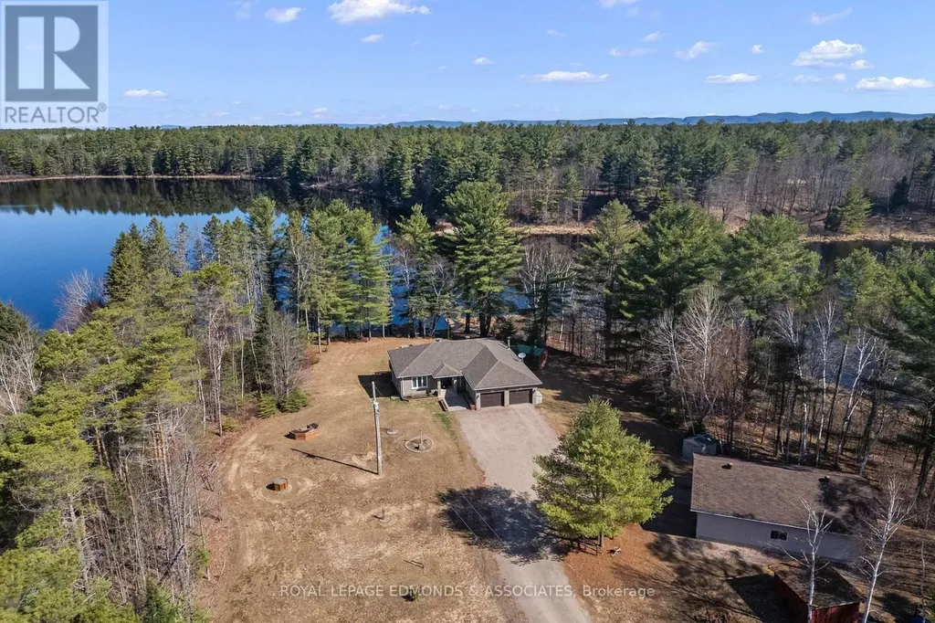 768 Airport Road Petawawa ON K8A 6W7
