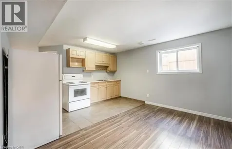 87 Tamvale Crescent Kitchener ON N2E 3K8