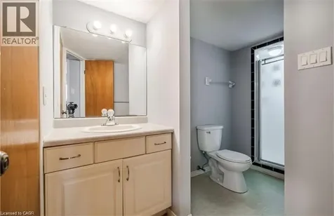 87 Tamvale Crescent Kitchener ON N2E 3K8