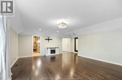 15 Fasan Crescent Tecumseh ON N8N 4L1