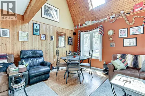 88 Woodstock Avenue Long Point ON N0E 1M0