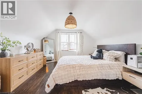239 Rosewood Road Hamilton ON L8K 3J5
