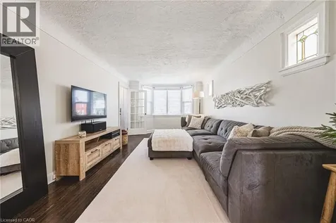 239 Rosewood Road Hamilton ON L8K 3J5