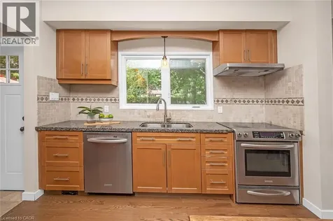 285 Surrey Drive Oakville ON L6L 3T6