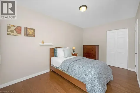 285 Surrey Drive Oakville ON L6L 3T6