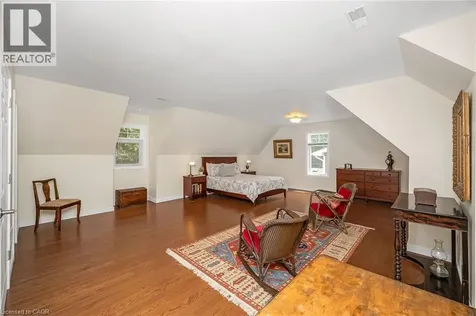 285 Surrey Drive Oakville ON L6L 3T6