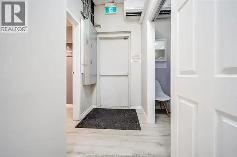 3041 Dougall Avenue Windsor ON N9E 1S3