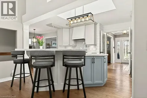 2119 Paisley Avenue Burlington ON L7R 1W1
