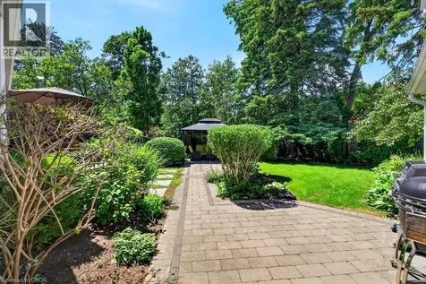 2119 Paisley Avenue Burlington ON L7R 1W1