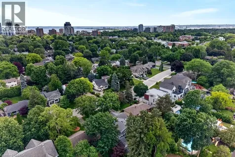 2119 Paisley Avenue Burlington ON L7R 1W1