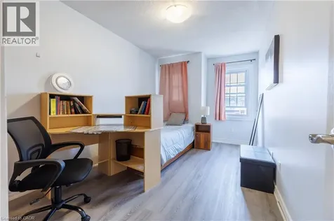1570 Richmond Street London ON N6G 4W1