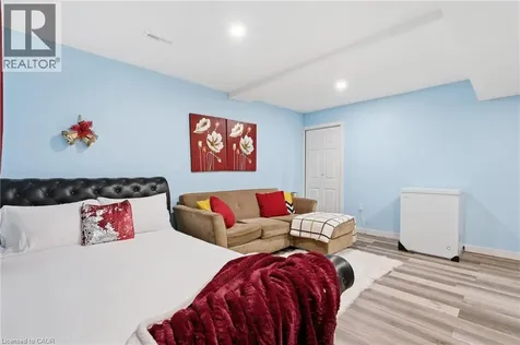 423 Westwood Drive Kitchener ON N2M 5B5