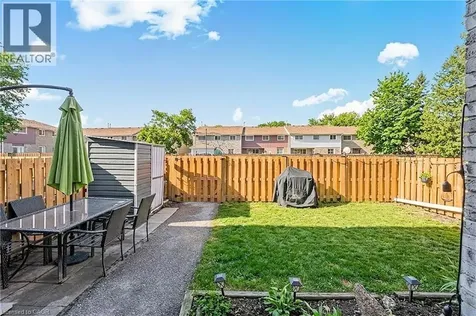 423 Westwood Drive Kitchener ON N2M 5B5