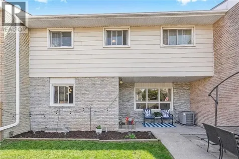 423 Westwood Drive Kitchener ON N2M 5B5