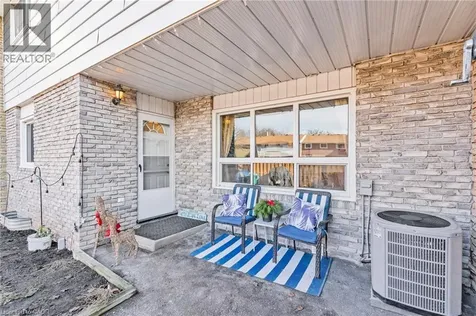 423 Westwood Drive Kitchener ON N2M 5B5