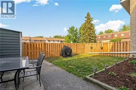 423 Westwood Drive Kitchener ON N2M 5B5