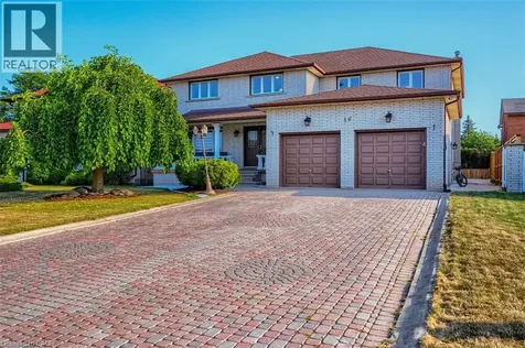 16 Vogue Court Stoney Creek ON L8E 4T3