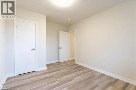 9 West 22nd Street Hamilton ON L9C 4N4