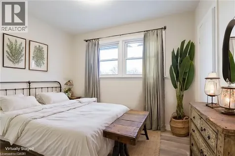 9 West 22nd Street Hamilton ON L9C 4N4