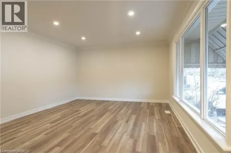 9 West 22nd Street Hamilton ON L9C 4N4