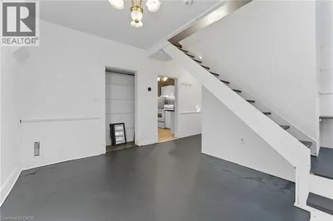 8 Tasker Street St. Catharines ON L2R 3Z8