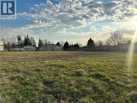 205 Cross Street East Dunnville ON N1A 0B4