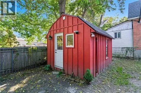 8 Tasker Street St. Catharines ON L2R 3Z8