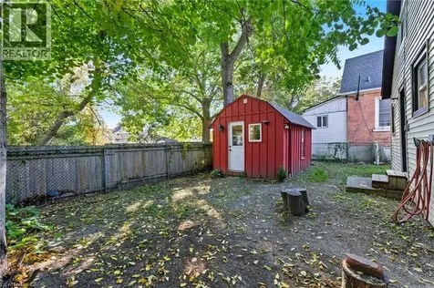 8 Tasker Street St. Catharines ON L2R 3Z8
