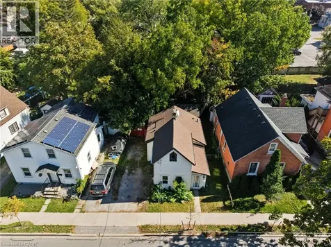 8 Tasker Street St. Catharines ON L2R 3Z8