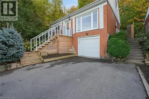 62 Brentwood Drive Stoney Creek ON L8G 2W8