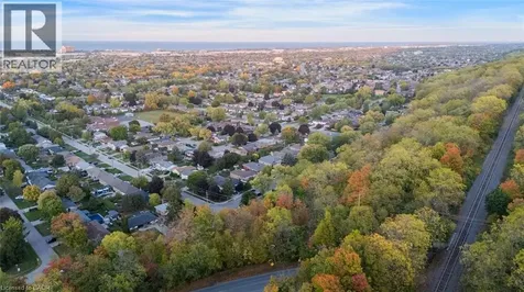 62 Brentwood Drive Stoney Creek ON L8G 2W8