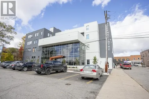 477 Queen Street E # 202 Sault Ste. Marie ON P6A 1Z5