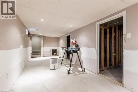 810 Tate Avenue Hamilton ON L8H 6M2