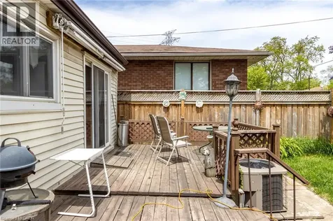 810 Tate Avenue Hamilton ON L8H 6M2