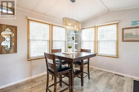 3 St James Place Wasaga Beach ON L9Z 3A8