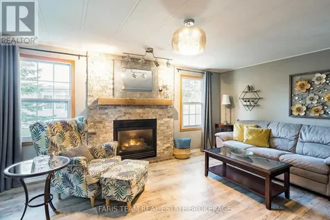 3 St James Place Wasaga Beach ON L9Z 3A8