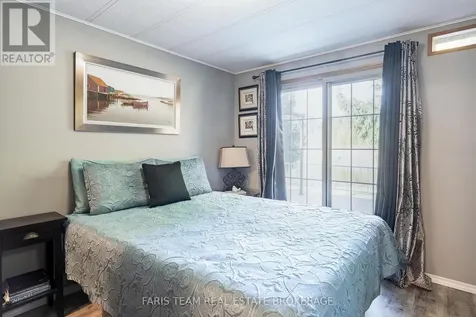 3 St James Place Wasaga Beach ON L9Z 3A8