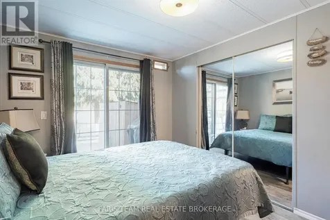 3 St James Place Wasaga Beach ON L9Z 3A8